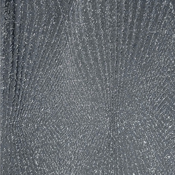 Top - Picture 2 of 3